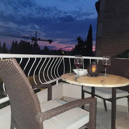 Milanello Apartament *